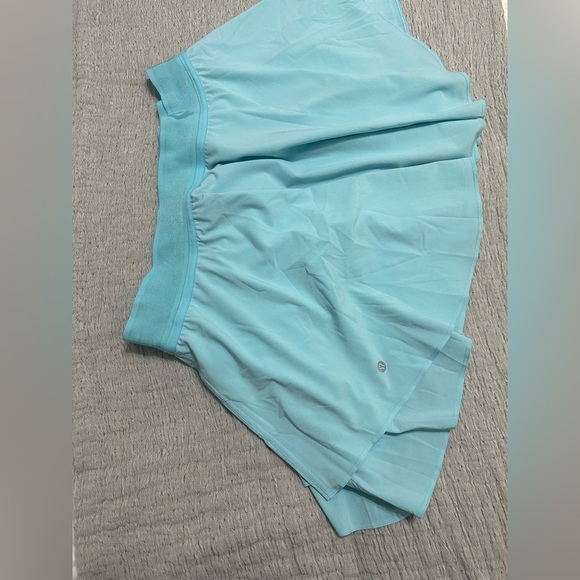 Lululemon Court Rival High Rise Skirt in Bright Blue. Never worn. Size 12 - Picture 2 of 4